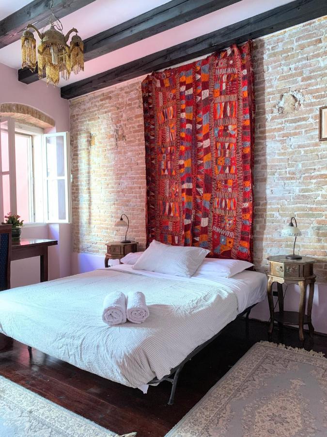 Private Courtyard Medieval Stone Home In Old Town Rovinj Ngoại thất bức ảnh