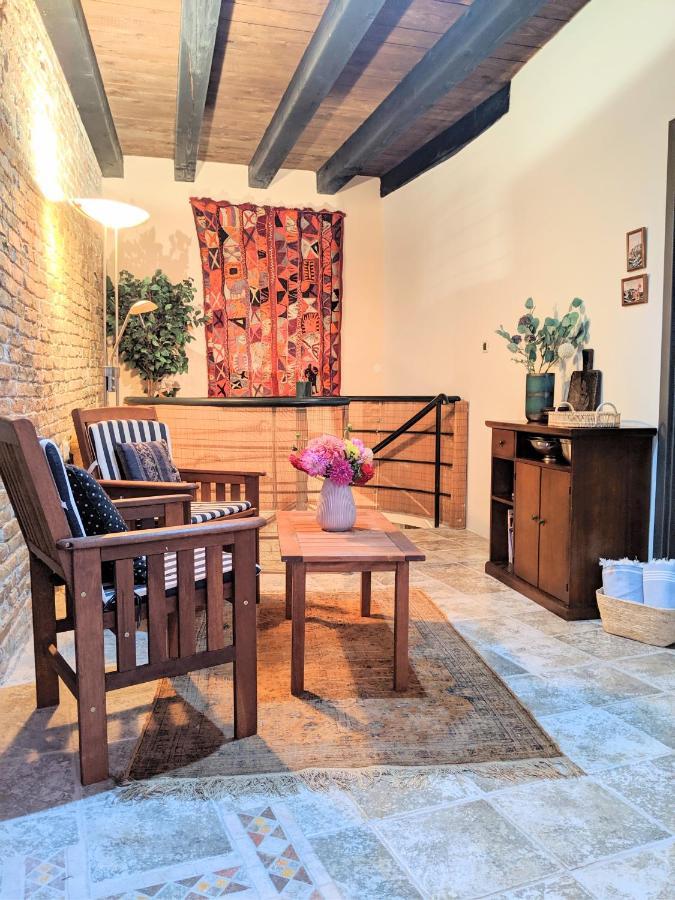 Private Courtyard Medieval Stone Home In Old Town Rovinj Ngoại thất bức ảnh