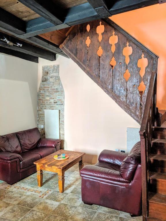 Private Courtyard Medieval Stone Home In Old Town Rovinj Ngoại thất bức ảnh